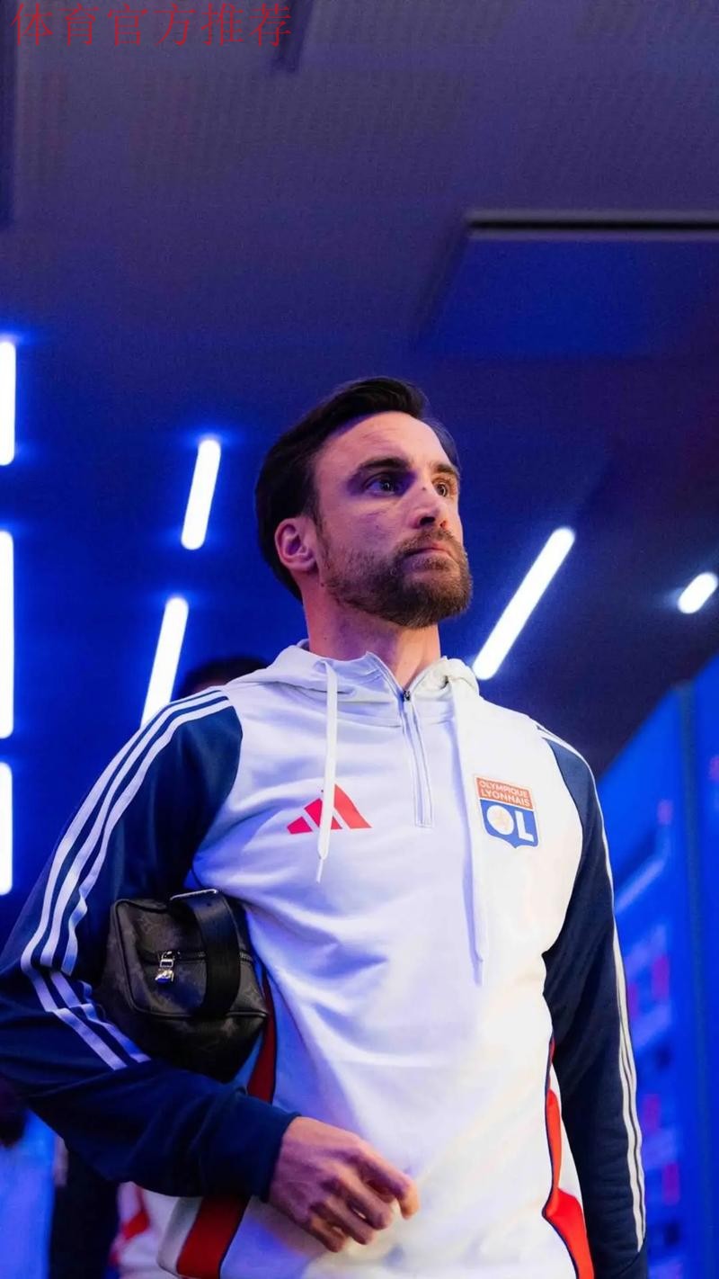 特克斯托:法甲官方阻挠了里昂的补强,我们本该踢欧冠 特克斯托:法甲官方阻挠了里昂的补强,我们本该踢欧冠